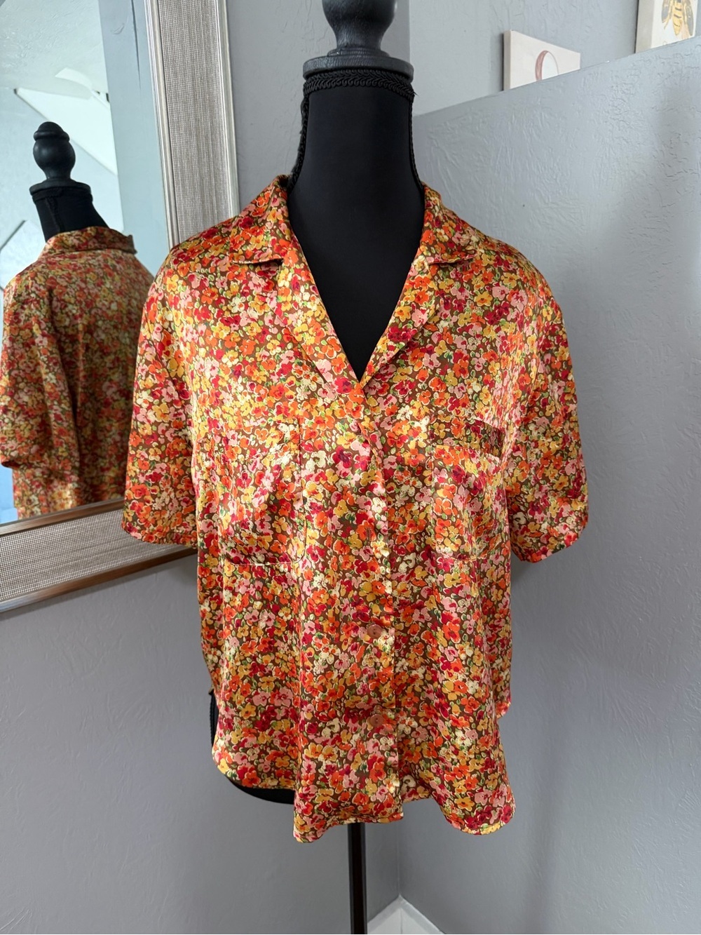 VTG Victoria’s Secret Floral Whimsical Fairy Satin Cottage-core Pajama Top Small - Picture 3 of 8